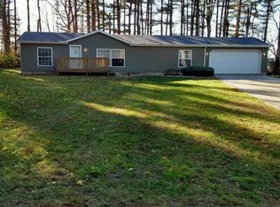 2611 E Pine Dr, Warsaw, IN 46582