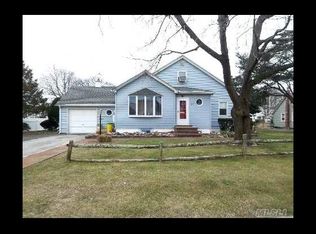 97 Healy Ave, Inwood, NY 11096