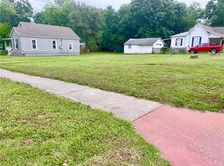 122-124 N Spring St, Nevada, MO 64772