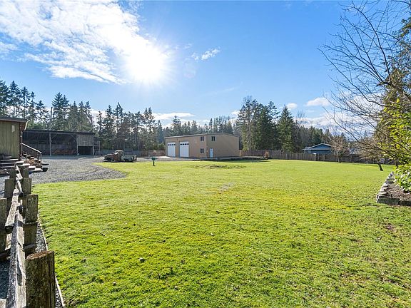 2nd image of 1143 Bellevue Rd