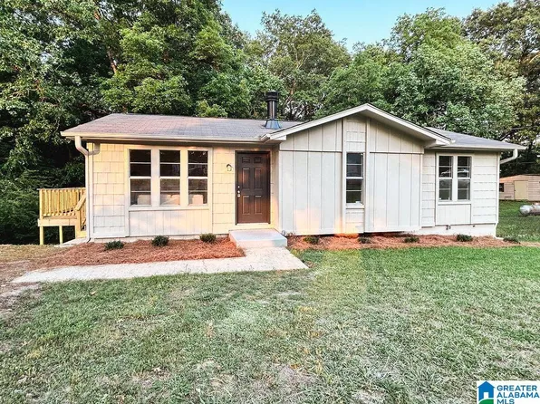 3033 Brandice Cir, Adamsville, AL 35005