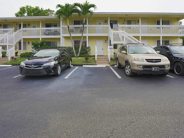 4635 Bayshore Dr #P7-1 — Photo 4