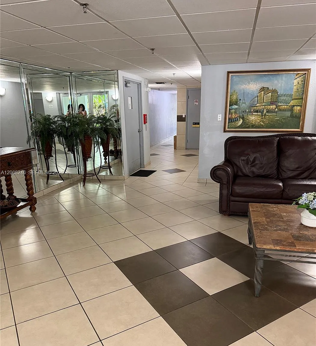 The Isles Condo — Photo 4