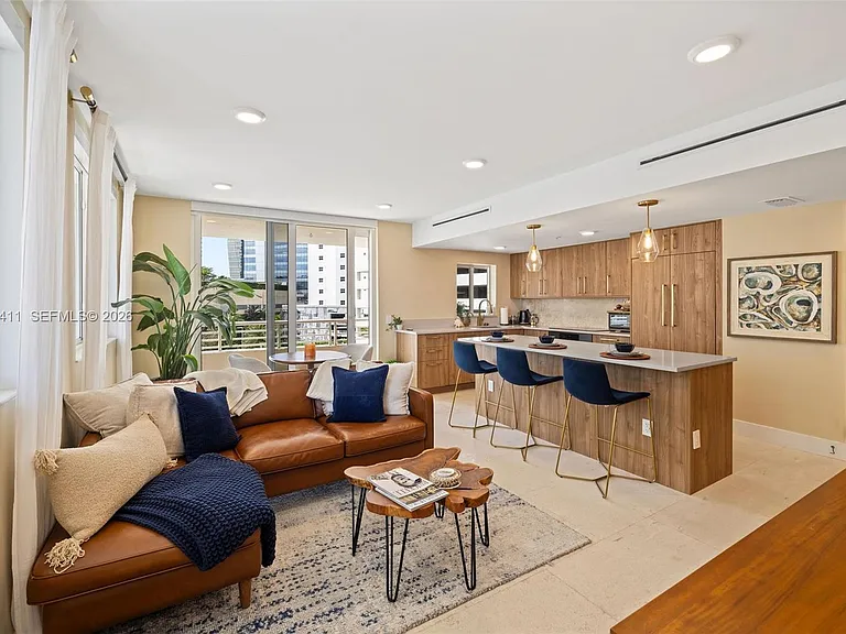 1402 Brickell Bay Dr #603 — Photo 7