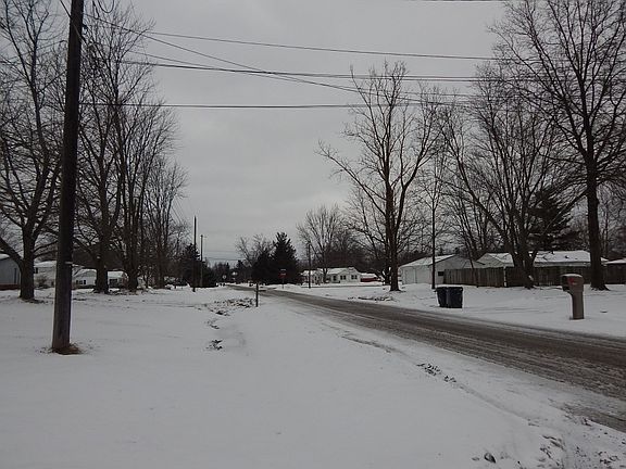 4th image of 1932 Coventry Dr