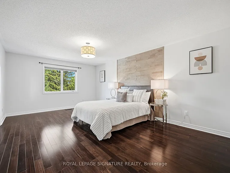 901 Knotty Pine Grv — Photo 21