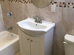 1860 Cornelia St APT 1R, Ridgewood, NY 11385