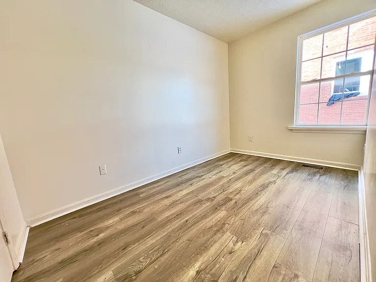 Park Place Apartments — Photo 13