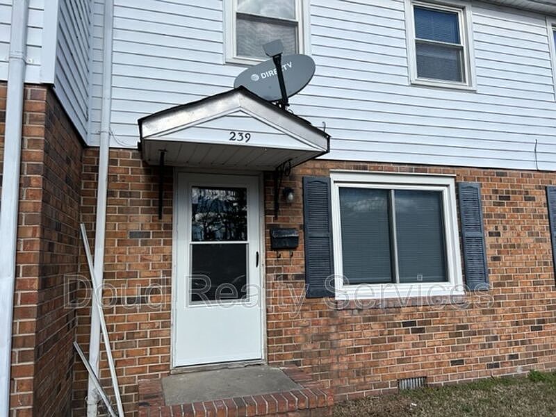 1st image of 239 Edison Ave