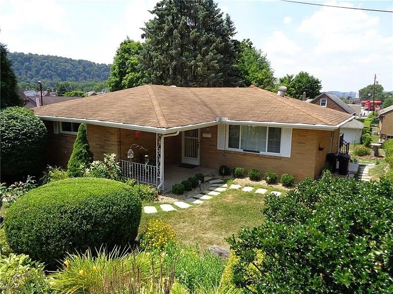 109 Murrayhill Ave photo 1