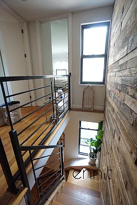 Rented by Rennit Inc. | media 50