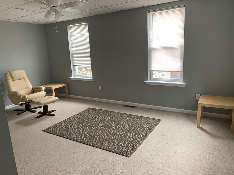 1st image of 300 Jefferson Ave #1