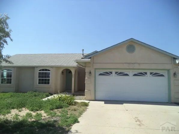 49 E Lyons Dr, Pueblo West, CO 81007