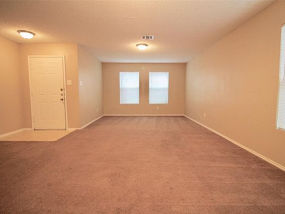 4th image of 12700 Katie Ln