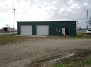 1302 N 2nd St, Fredonia, KS 66736