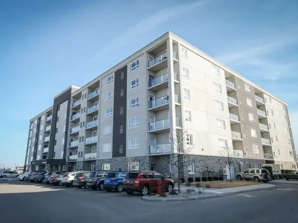 50 Seacliff Dr E #216, Leamington, ON N8H 0E8