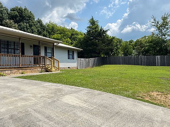 2nd image of 212 Tellico Ave