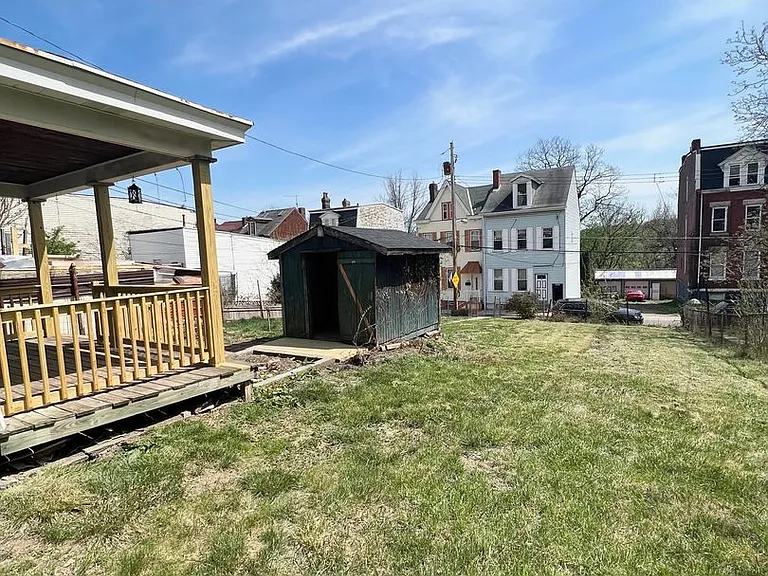 1328 Diana St — Photo 4