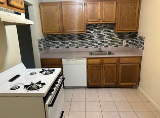 4925 Banbury Ct #8-G, Cleveland, OH 44128