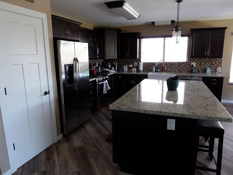 6810 S 15th Pl — Photo 10