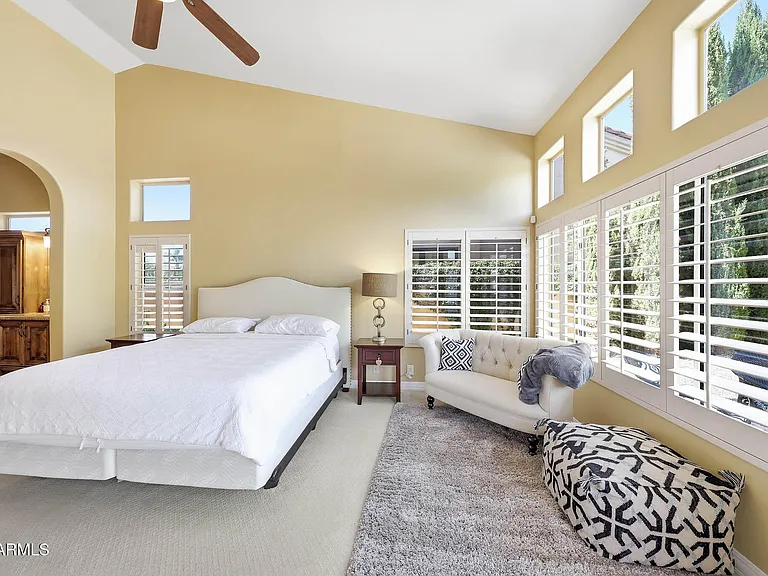 7642 E Hartford Dr — Photo 20