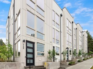 3112 NE 55th St, Seattle, WA 98105