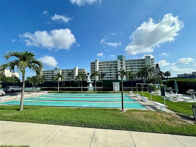 7872 Sailboat Key Blvd S #504 — Photo 32