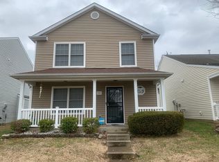 7121 Black Mountain Dr, Louisville, KY 40228