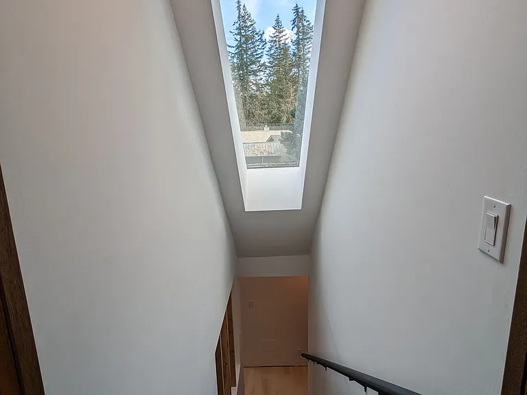 2428 Yew Street Rd — Photo 15