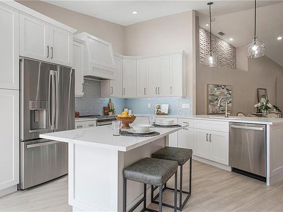 3rd image of 8390 Excalibur CIR #F12