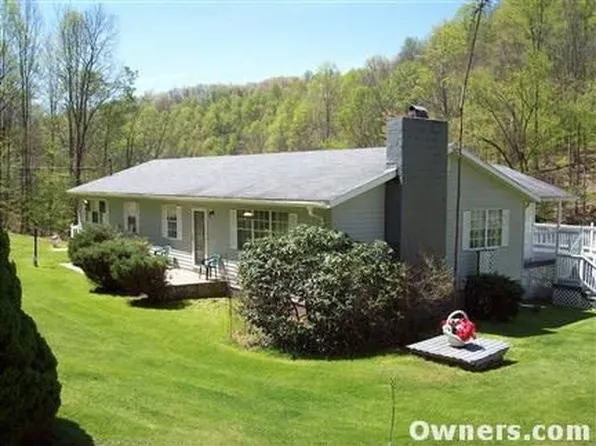 161 Cabin Creek Rd, Mannington, WV 26582