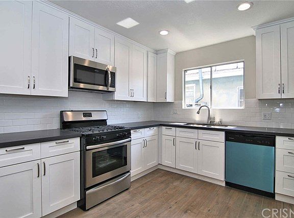 4th image of 12527 Wixom St