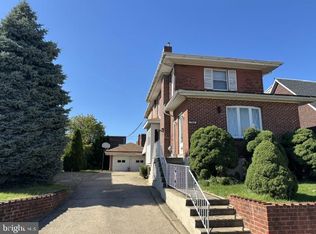 7412 Castor Ave, Philadelphia, PA 19152
