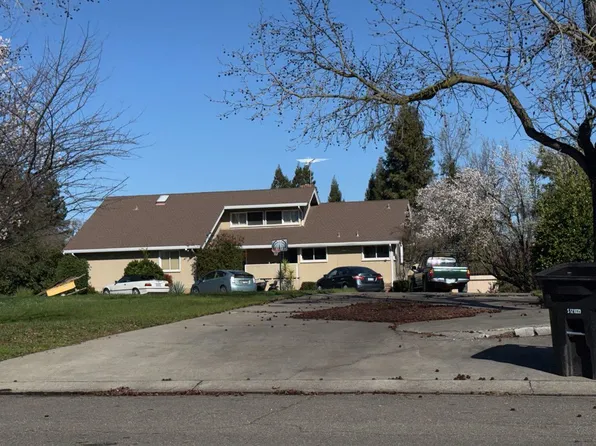 11507 Silver Oak Dr, Oakdale, CA 95361