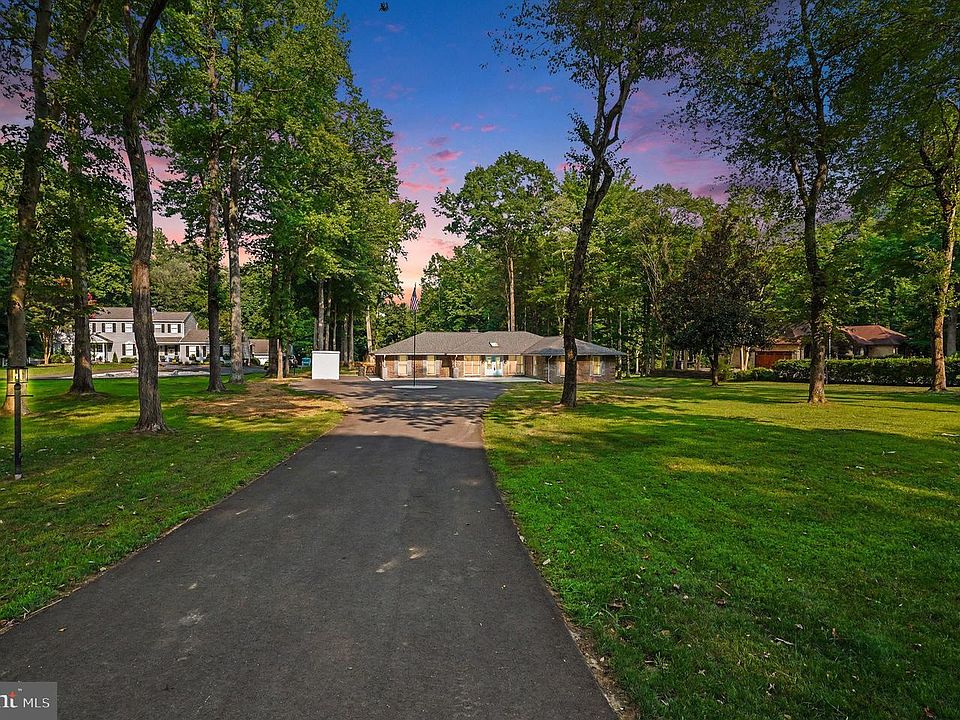 1st image of 12029 Palisades Dr