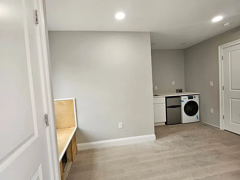 9810 Fosbak Dr — Photo 5