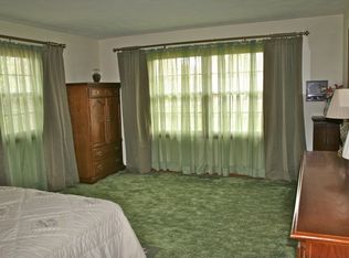 6 Wilderness Ct, Moline, IL 61265