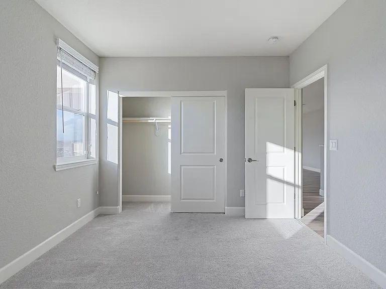 Lower bed room