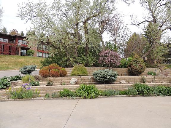 5th image of 2781 Greenbriar Dr
