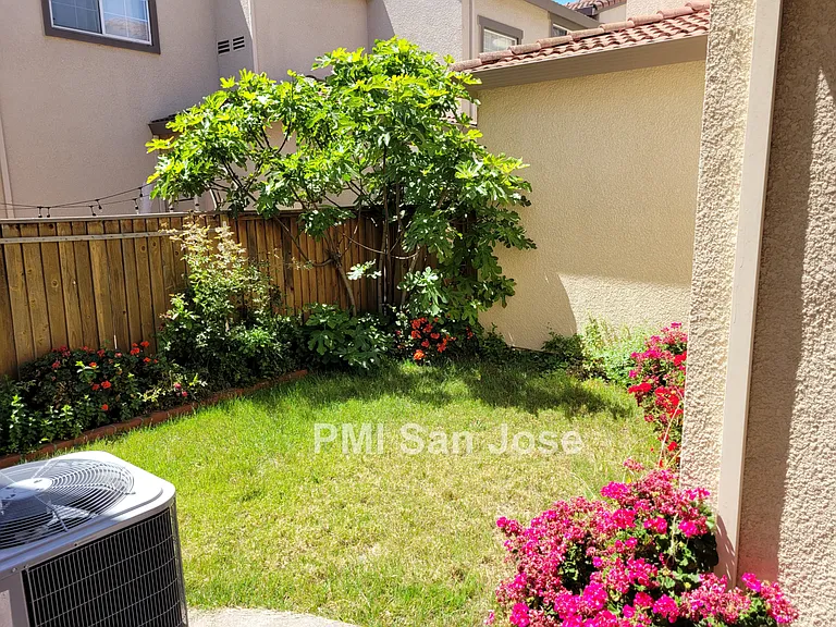 4762 Cheeney St — Photo 15