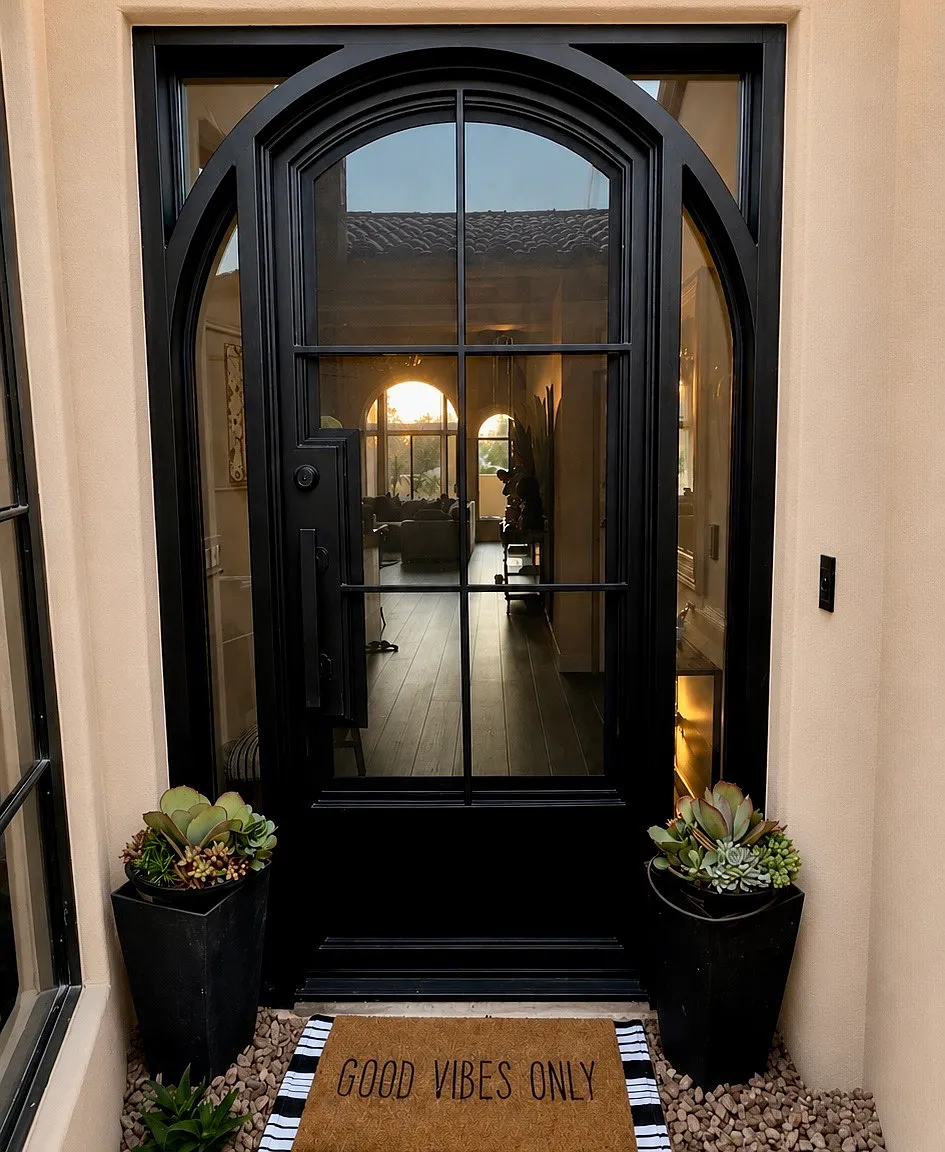 2 bed, 1452 sqft, $6,500 — Photo 1