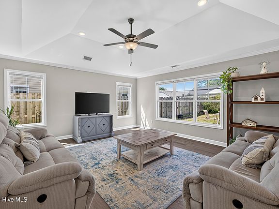 2nd image of 3917 Stone Harbor Place