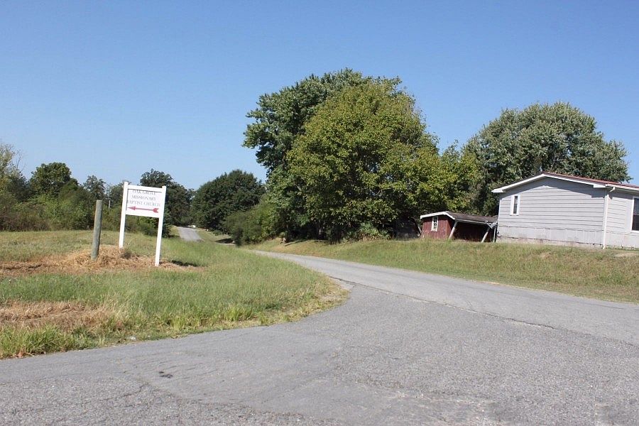2nd image of 3869 Martling Gap Rd