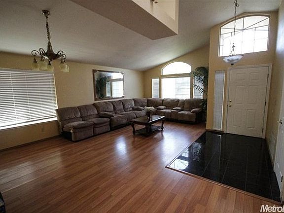 2nd image of 8470 Casablanca Way