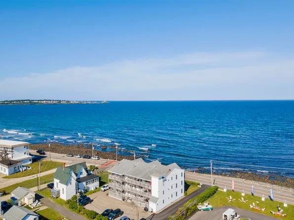 790 York Street #2, York, ME 03909