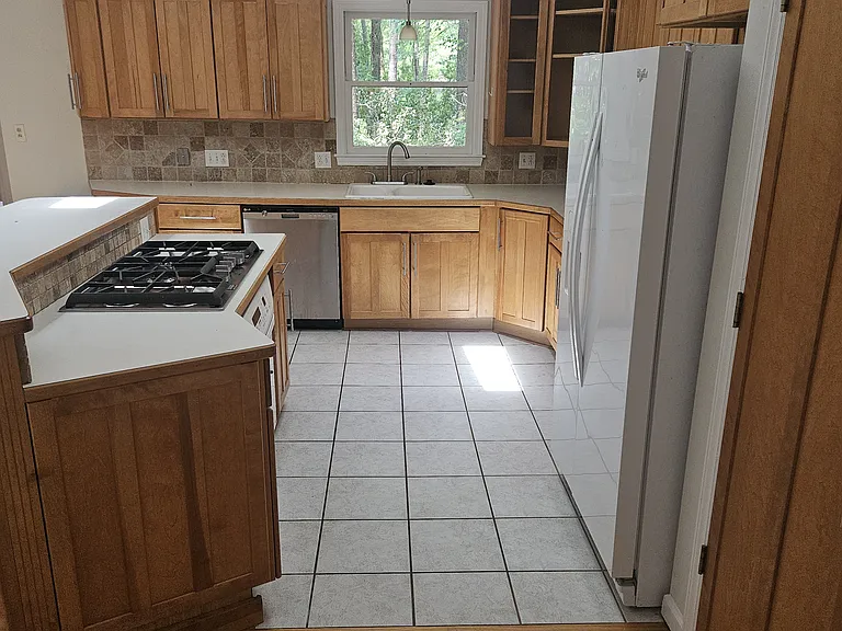 807 N Harrison Ave — Photo 7