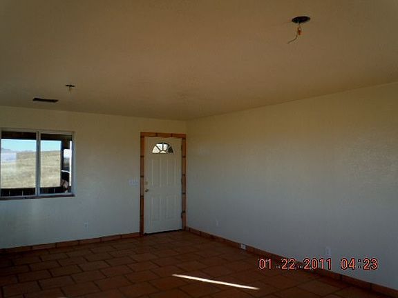 3rd image of 16 Thurston Ln