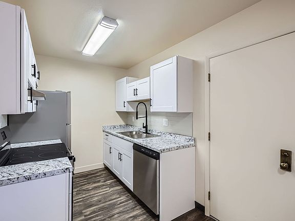 2nd image of 701 6th St #5-D