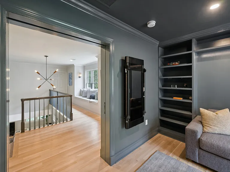 10 Eastview Ct — Photo 20