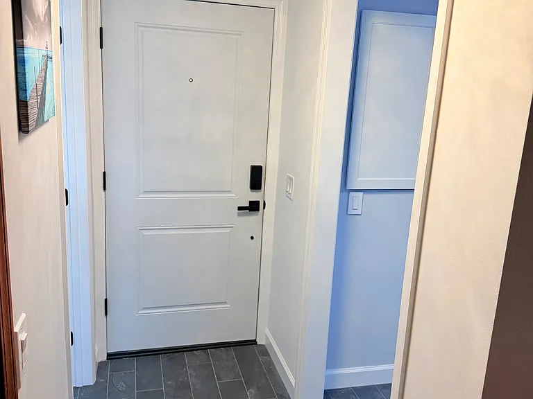 8129 Village Gate Ct — Photo 7